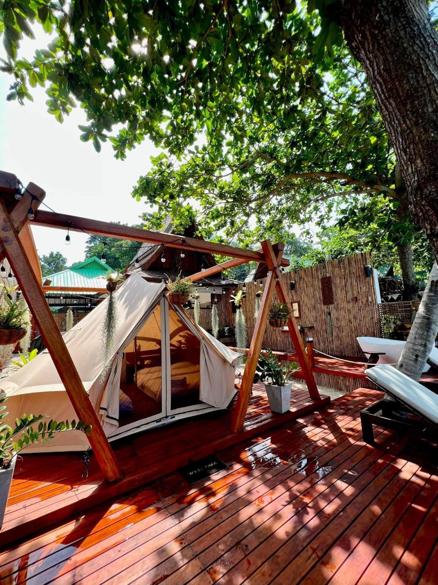 Natures Edge Beachfront Luxury Glamping Koh Tao Exterior photo