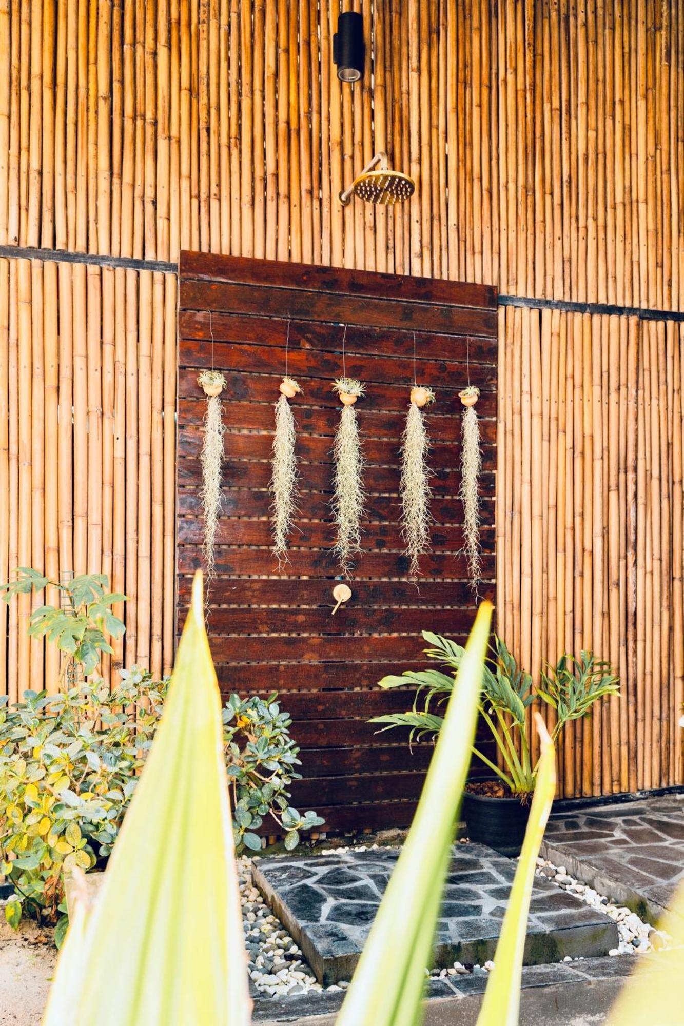 Natures Edge Beachfront Luxury Glamping Koh Tao Exterior photo